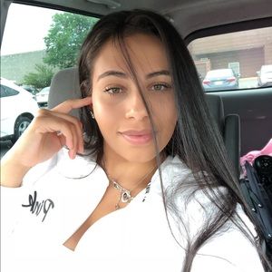 Meet your Posher, Carissa